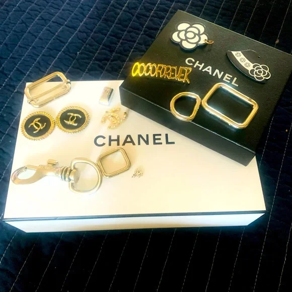 🌟ISO🌟CHANEL🌟HARDWARE - Picture 1 of 4